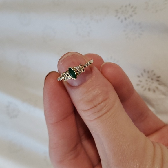 14k Jade ring - Picture 4 of 4